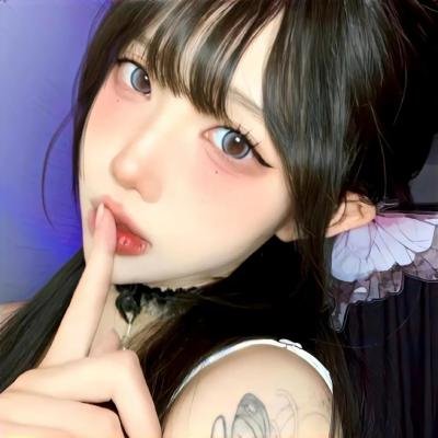 玛丽莲有深黑之眸